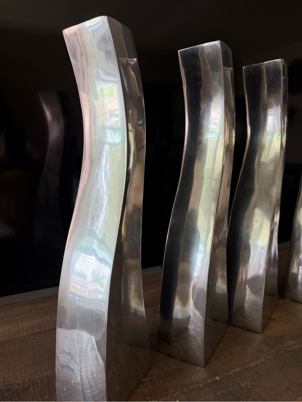 Modern Curved Heavy Aluminum Vase- must purchase separately - Picture 5 of 10